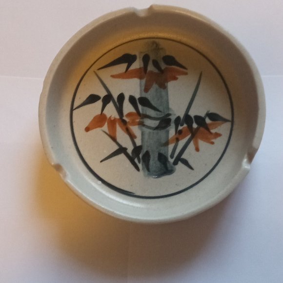 Vintage Ceramic Ashtray Cigarettes Colourful 3 Slots Beautiful Hand Painted - Picture 3 of 4
